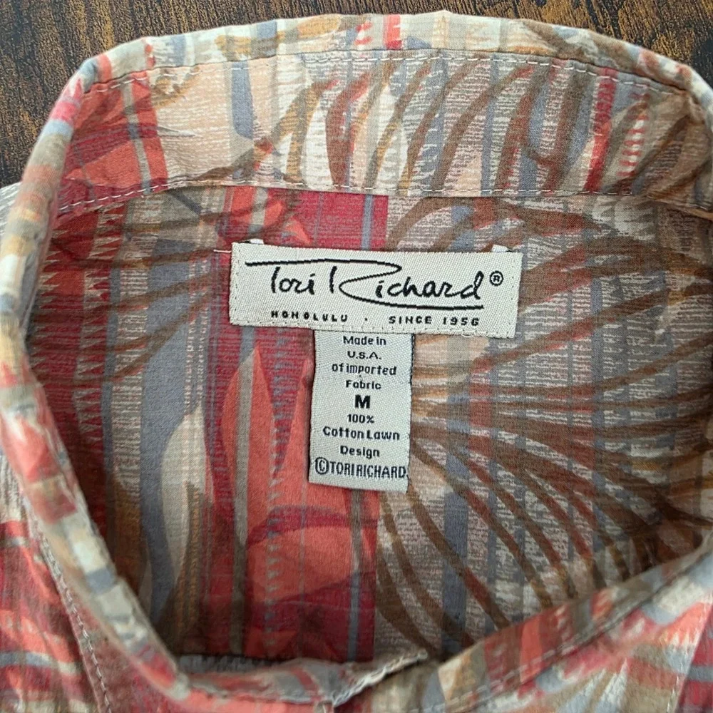 Tori Richard Men's M Cotton Lawn‎ Tropical Leaf Print Button Up Shirt Red Biege